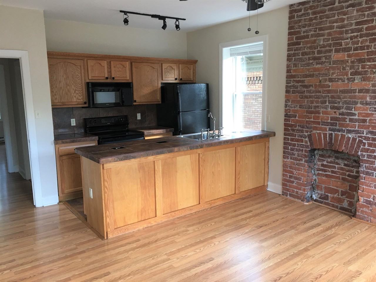 219 S Fairmount St #4 - Photo 6 of 20