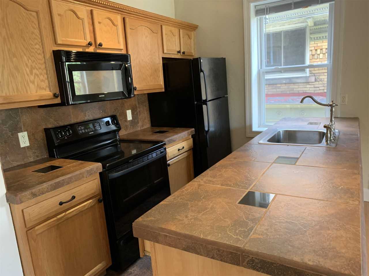 219 S Fairmount St #4 - Photo 3 of 20