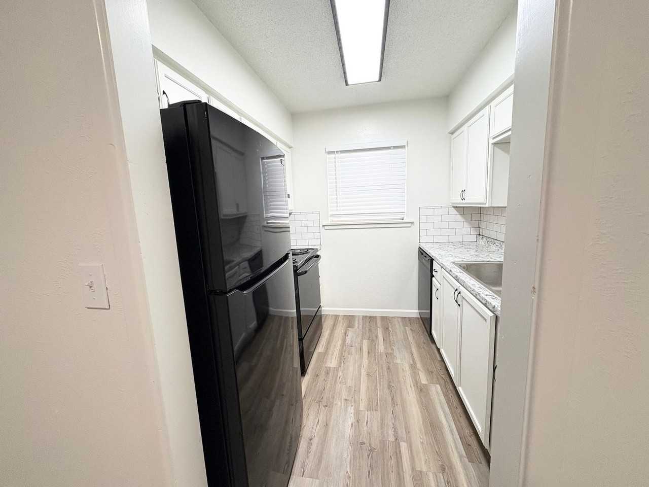 The Ranch by the Lake - Photo 6 of 8