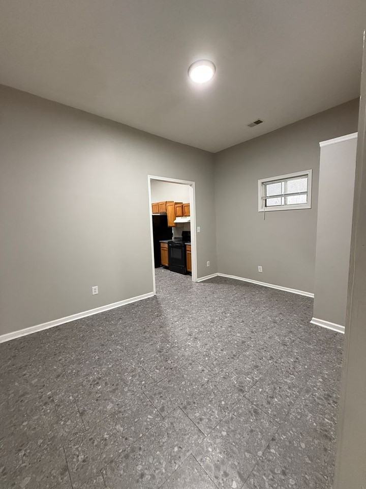 657 South 24th Street - Photo 3 of 19