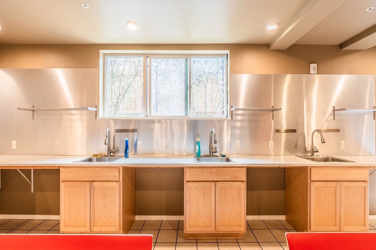 Brava Apodment Homes! - Photo 7 of 9