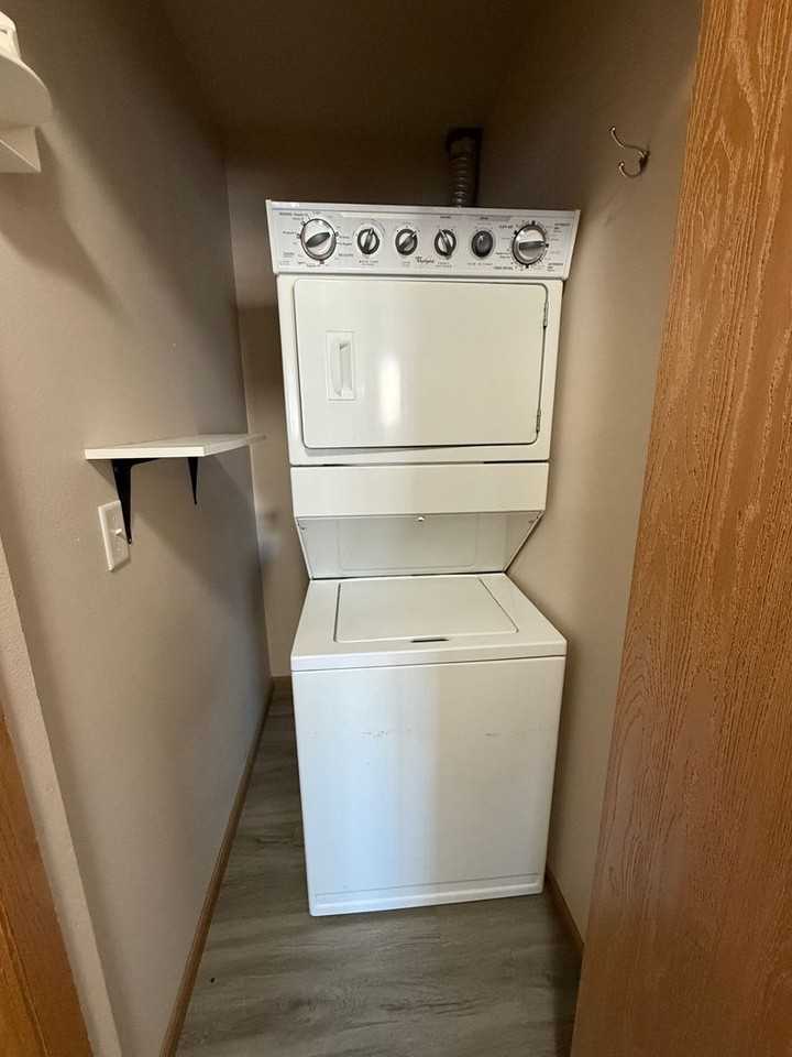 Kayleigh Jo - Photo 2 of 8