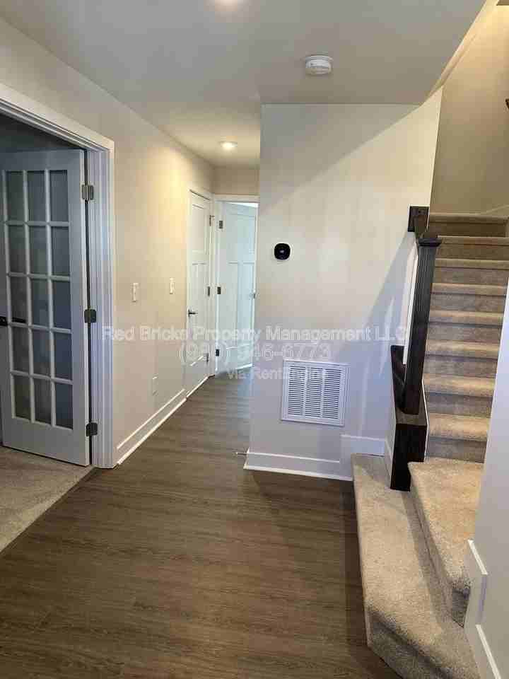 1728 Aspire St - Photo 4 of 23