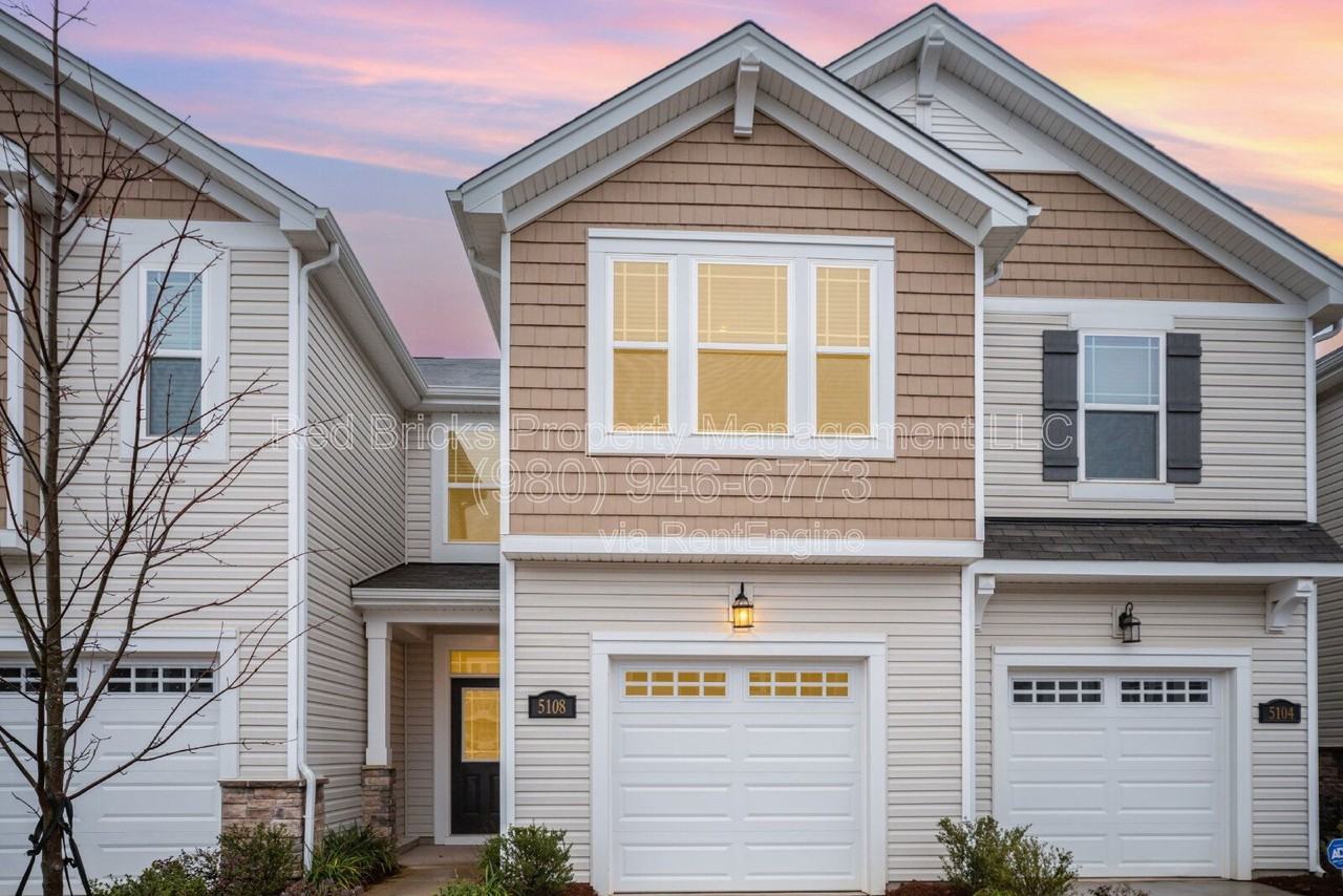 5108 Carrick St - Photo 3 of 31