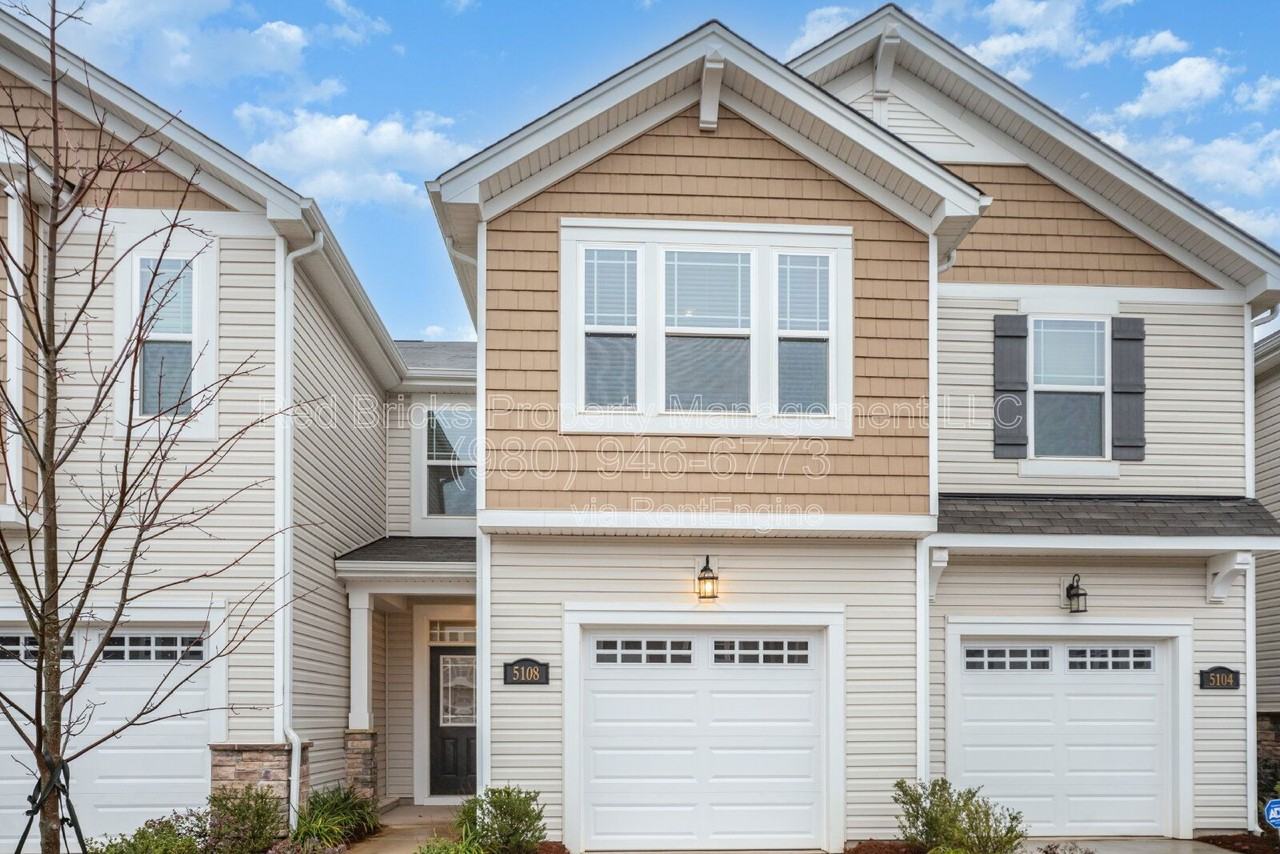 5108 Carrick St - Photo 4 of 31