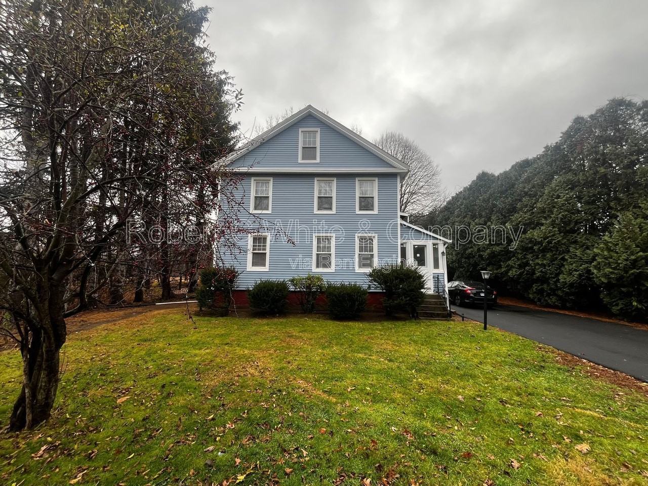 98 North Grand Street