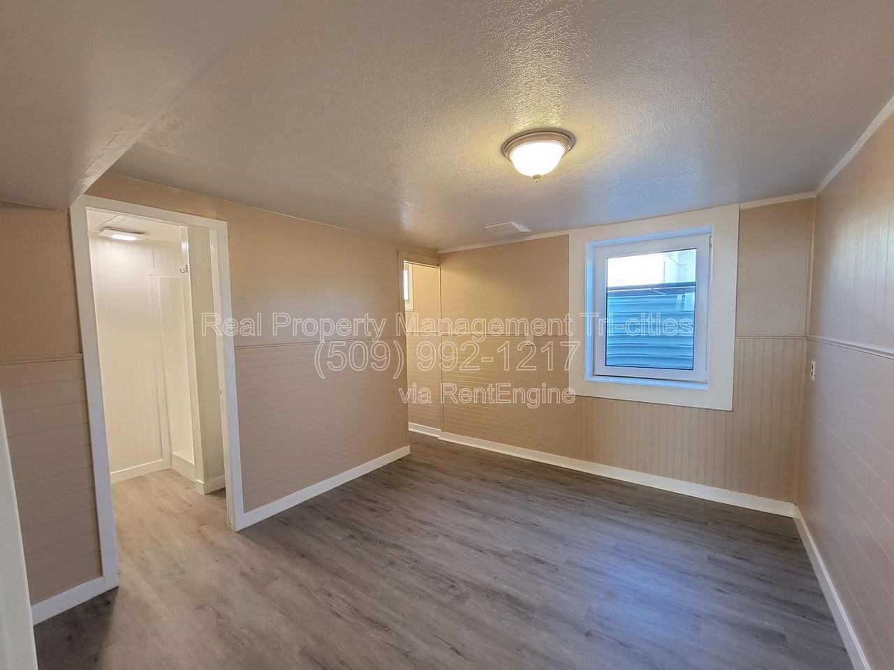 508 9th St #4 - Photo 6 of 12