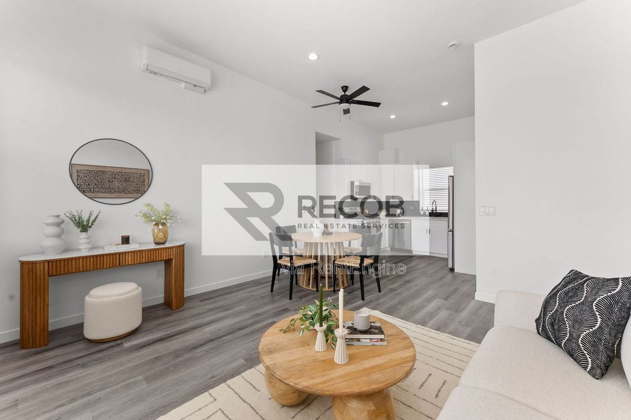 5252 Adams Ave #1 - Photo 4 of 26