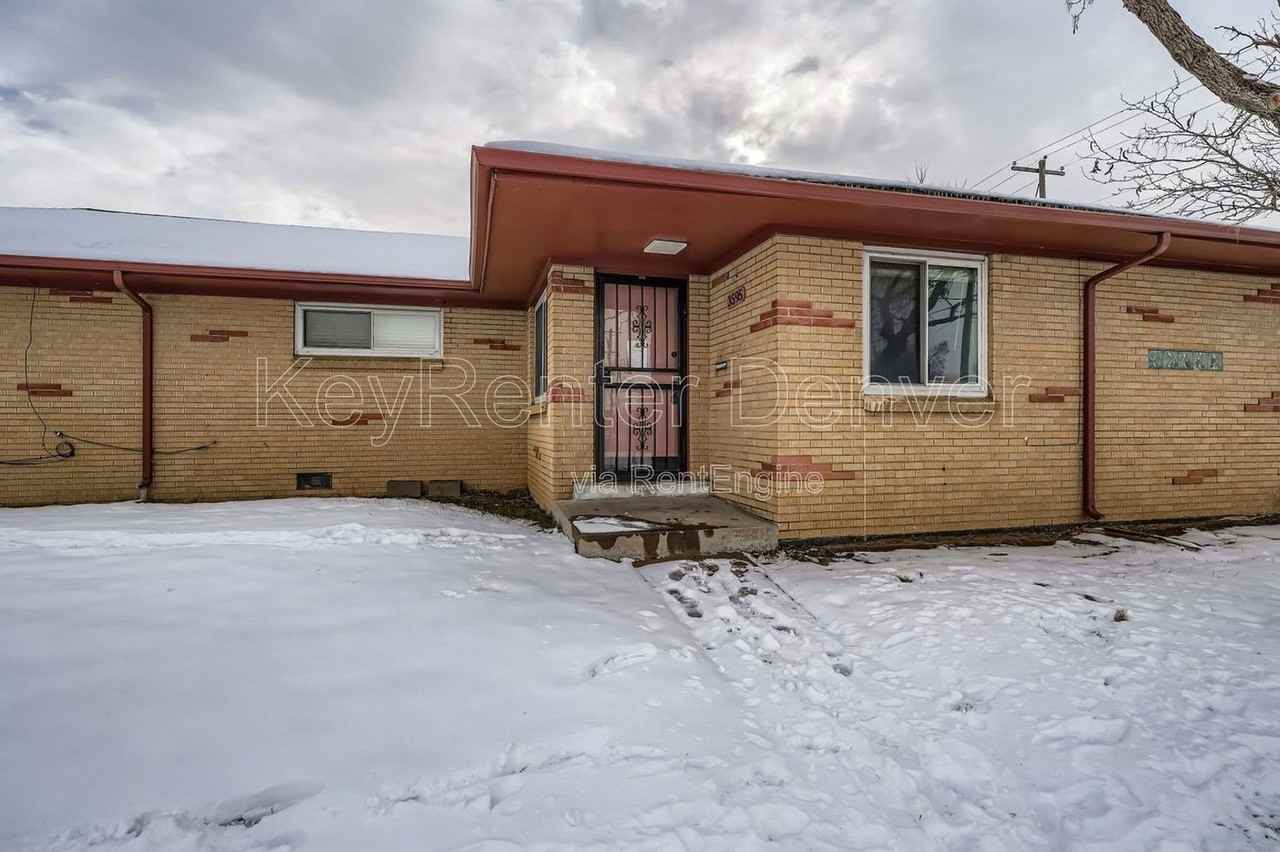 3595 Grape St - Photo 4 of 18