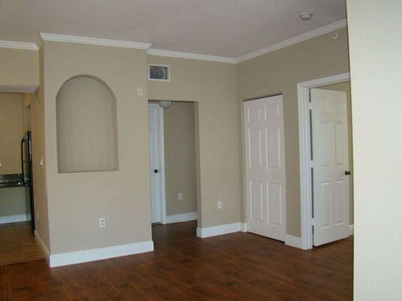 10126 Nw 33rd St - Photo 3 of 9