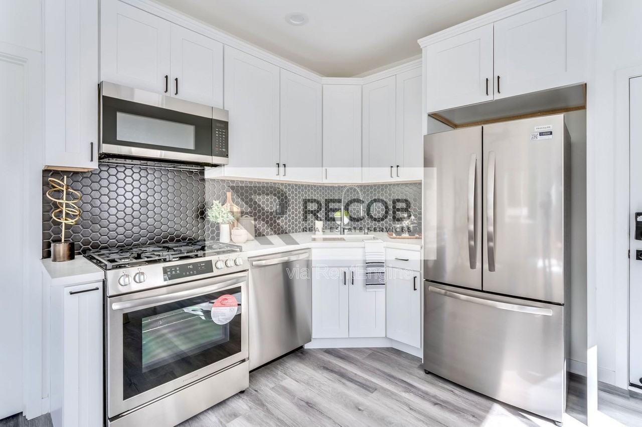 4506 Moraga Ave #2 - Photo 4 of 20