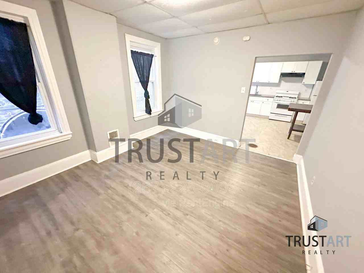 330 N 53rd St - Photo 5 of 21