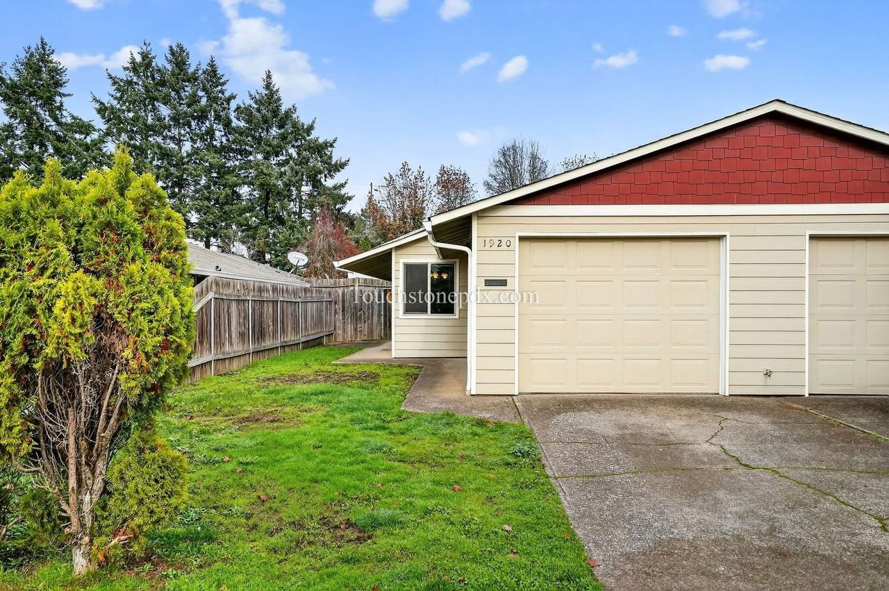 1920 S Alpine St - Photo 3 of 35