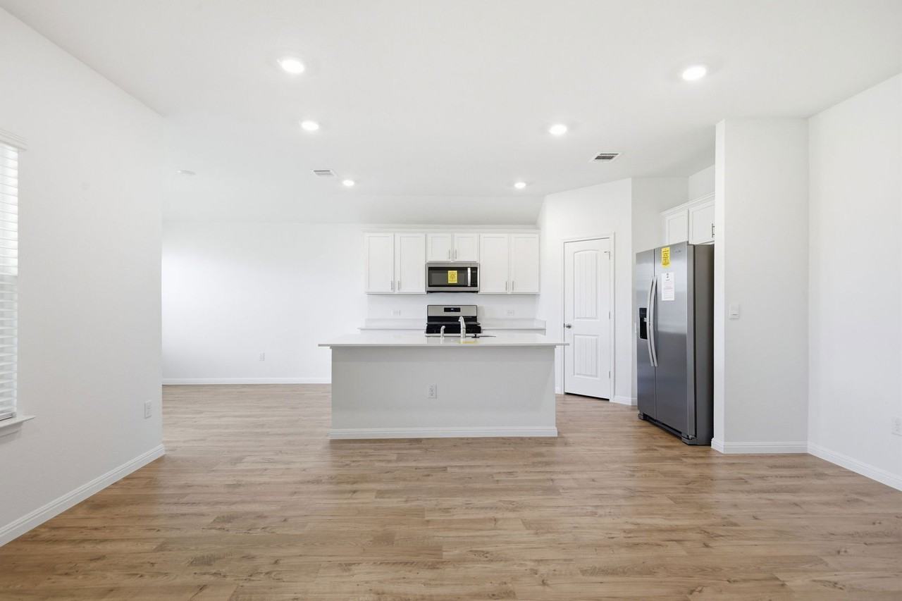 1904 Marlin Spike Dr - Photo 7 of 50