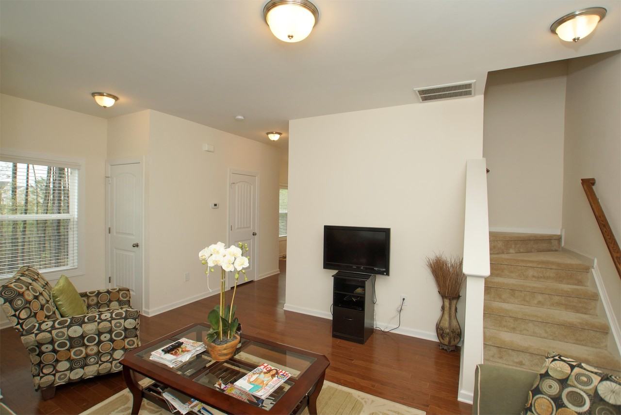 105 Cobalt Creek Way #1 - Photo 2 of 33