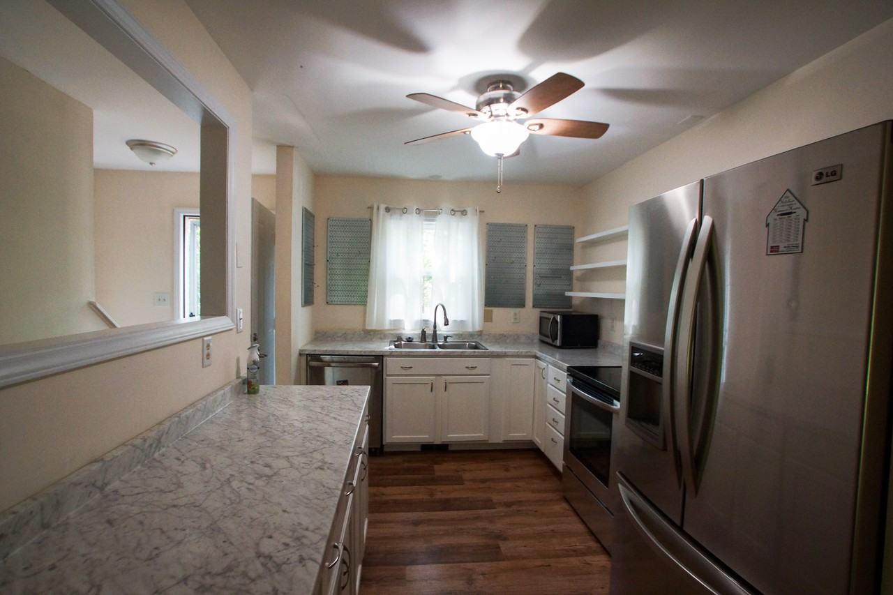 102 Weatherstone Dr #1 - Photo 3 of 19