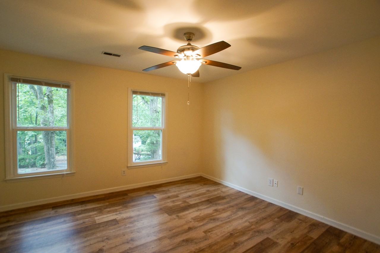 102 Weatherstone Dr #1 - Photo 2 of 19