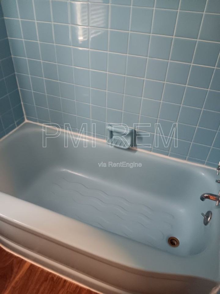 16025 Van Aken Blvd #206 - Photo 5 of 13