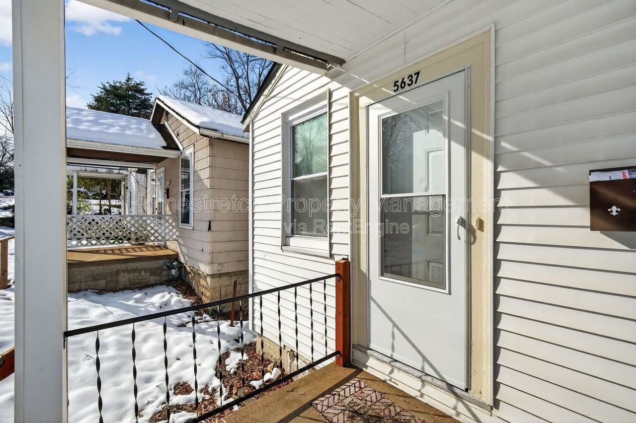 5637 Hodiamont Ave - Photo 5 of 32