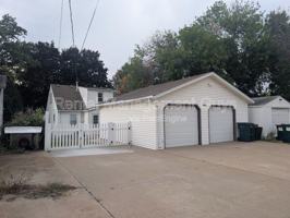 featured image of 5027 6th St Ne