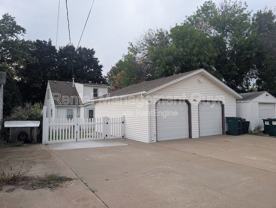 5027 6th St Ne - Photo 1 of 1