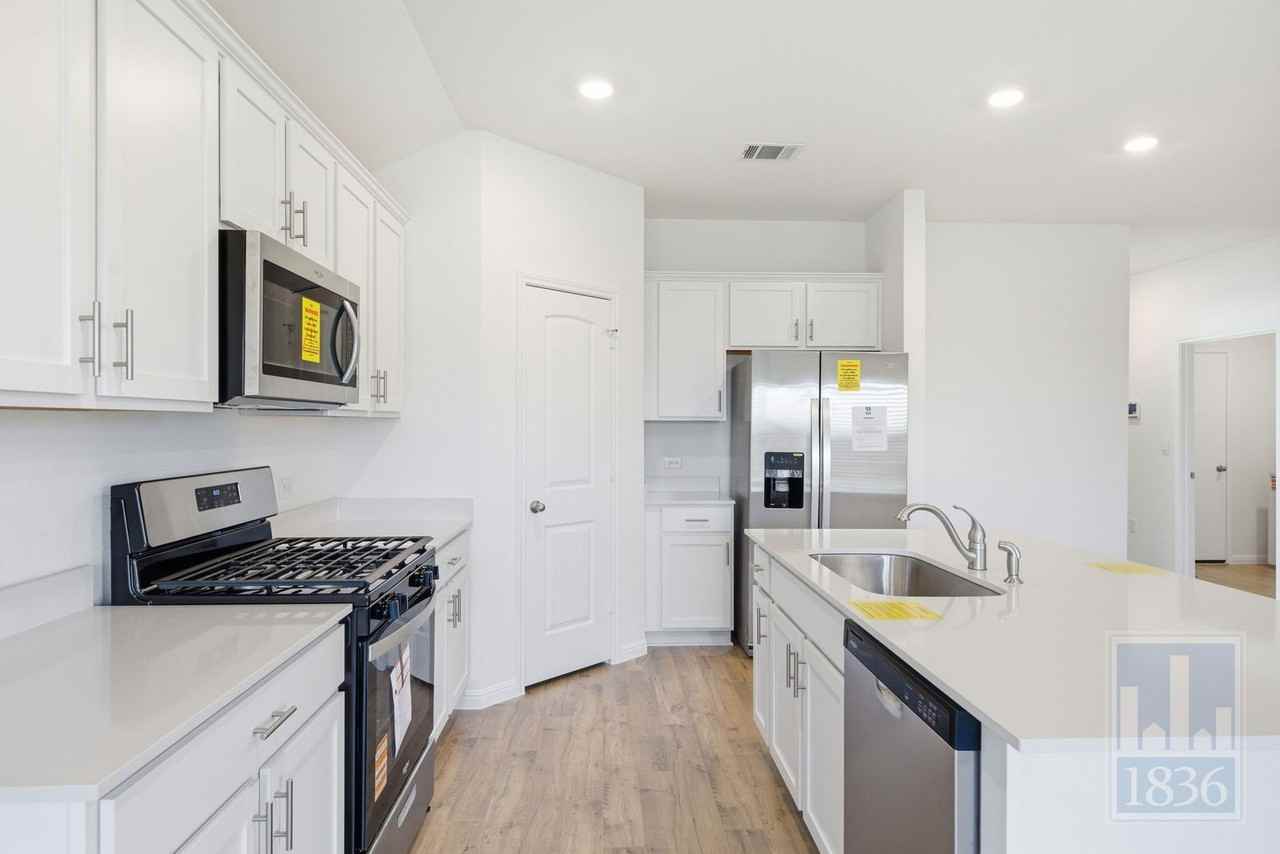 Buntline Hitch Drive - Photo 5 of 50