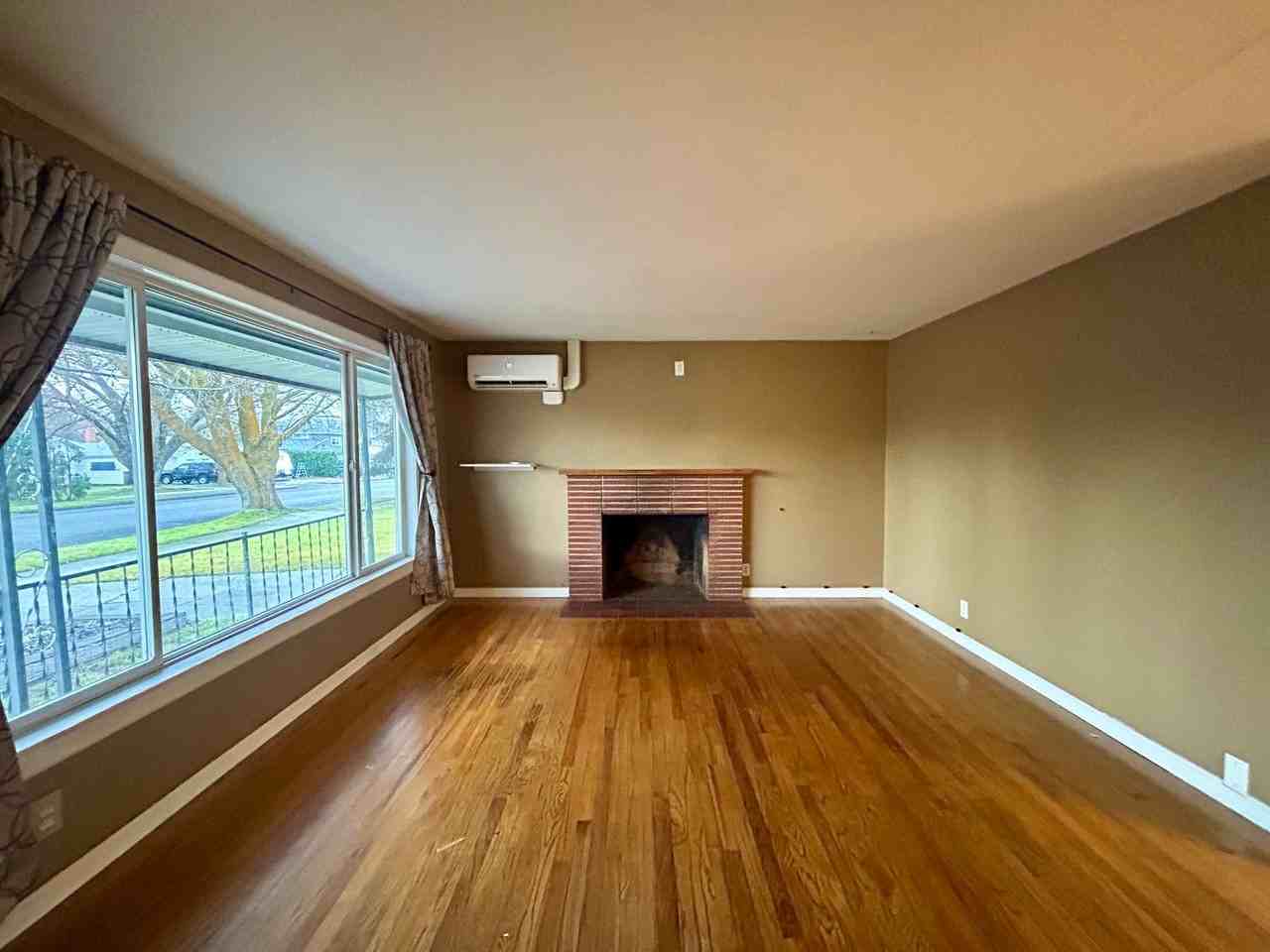 913 E Seattle Ave - Photo 3 of 24