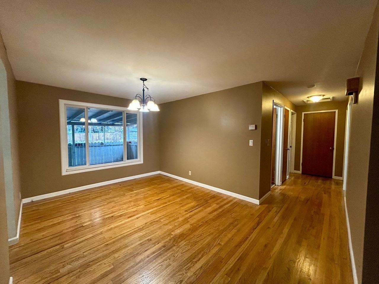 913 E Seattle Ave - Photo 4 of 24