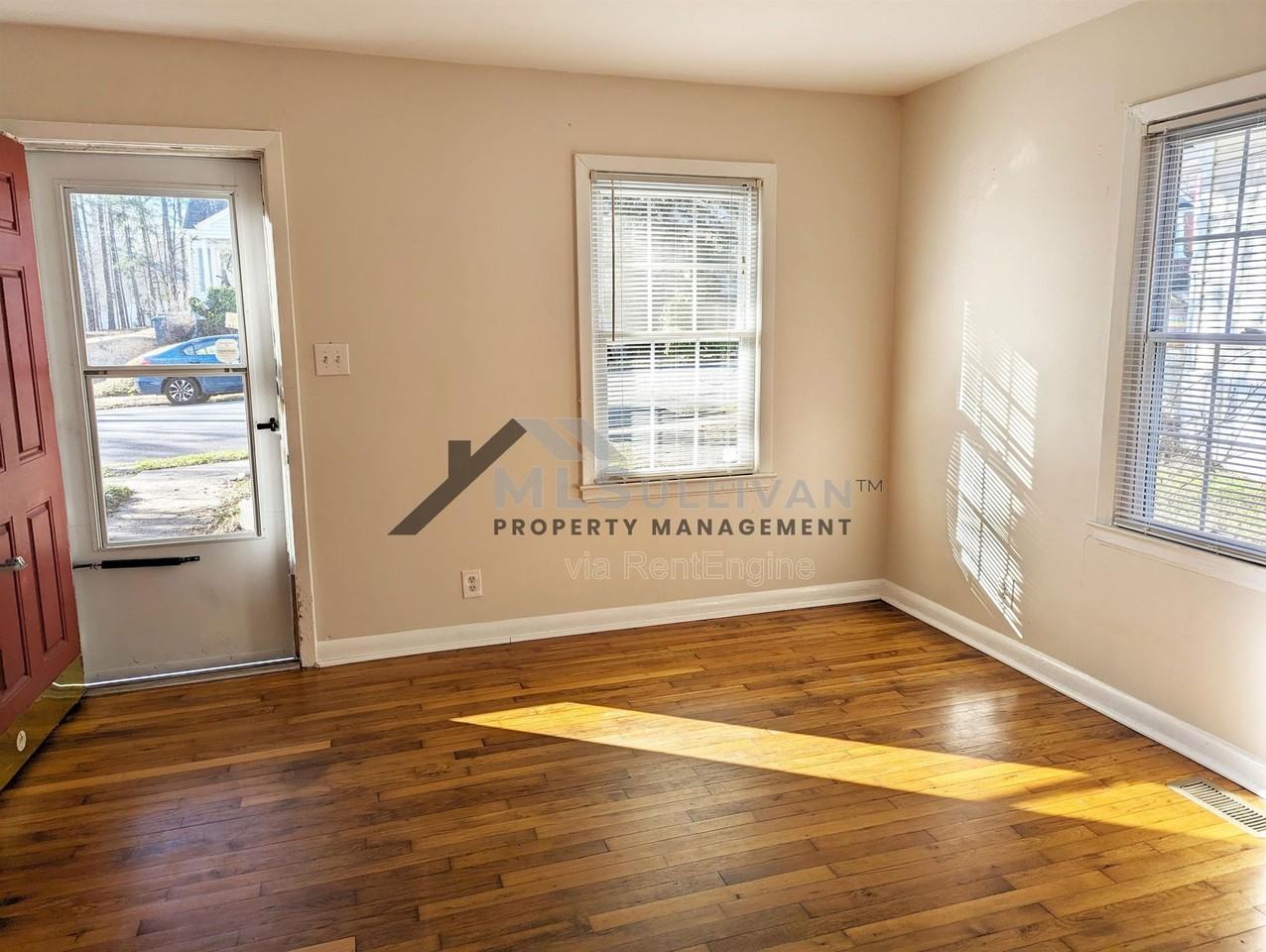 2020 Englewood Avenue - Photo 2 of 9