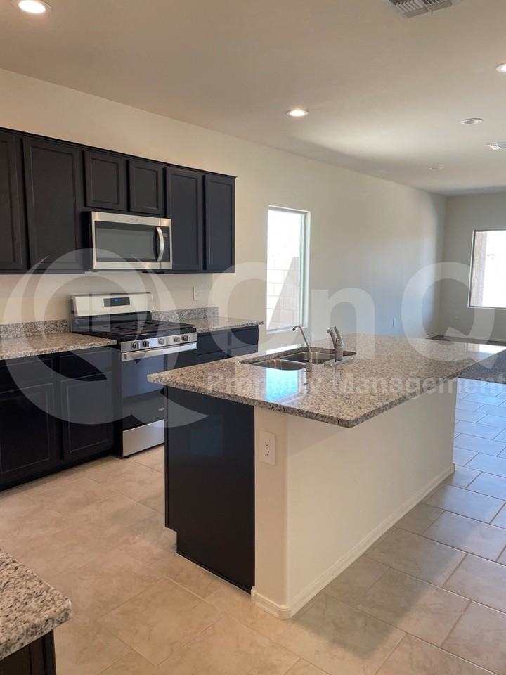 10192 N Leopard Gecko Ter - Photo 6 of 27