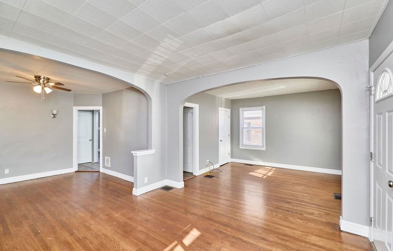 6805 Morganford Rd - Photo 4 of 20