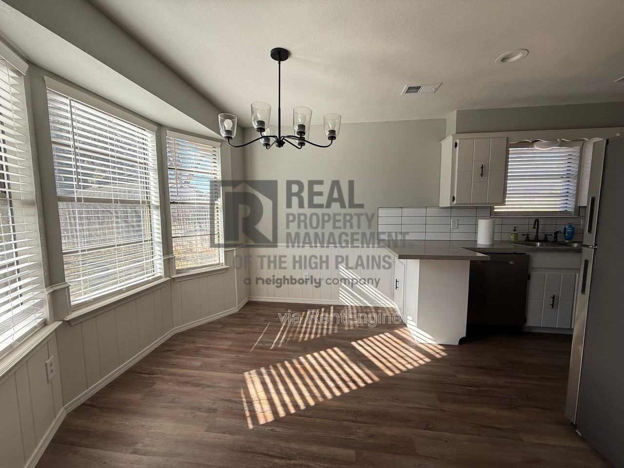 6212 Rutgers St - Photo 4 of 15