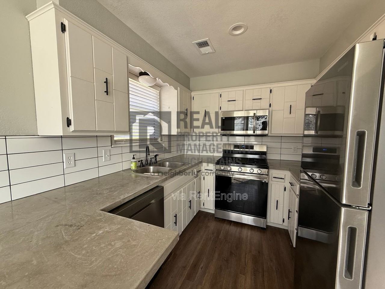 6212 Rutgers St - Photo 5 of 15