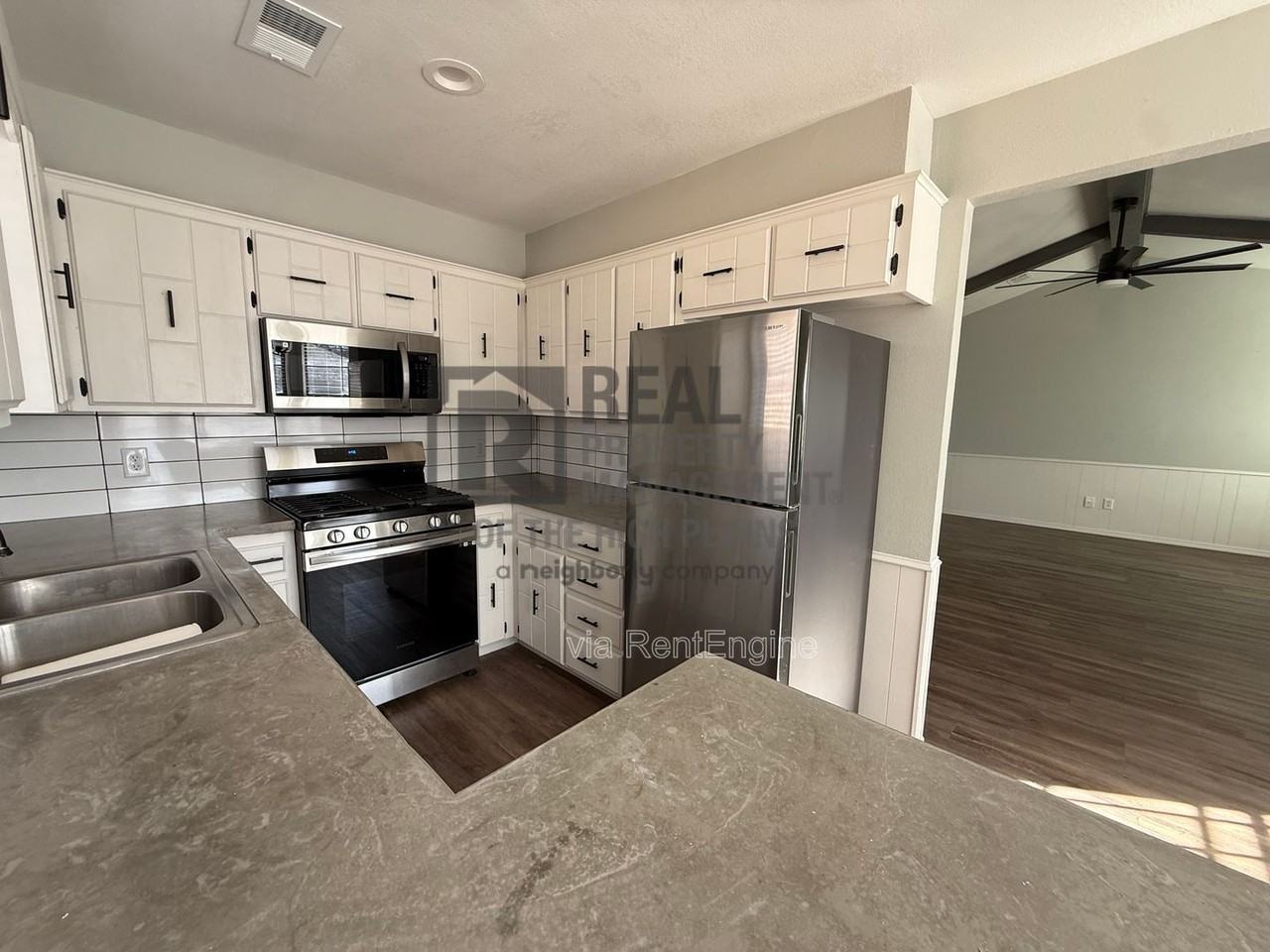 6212 Rutgers St - Photo 6 of 15