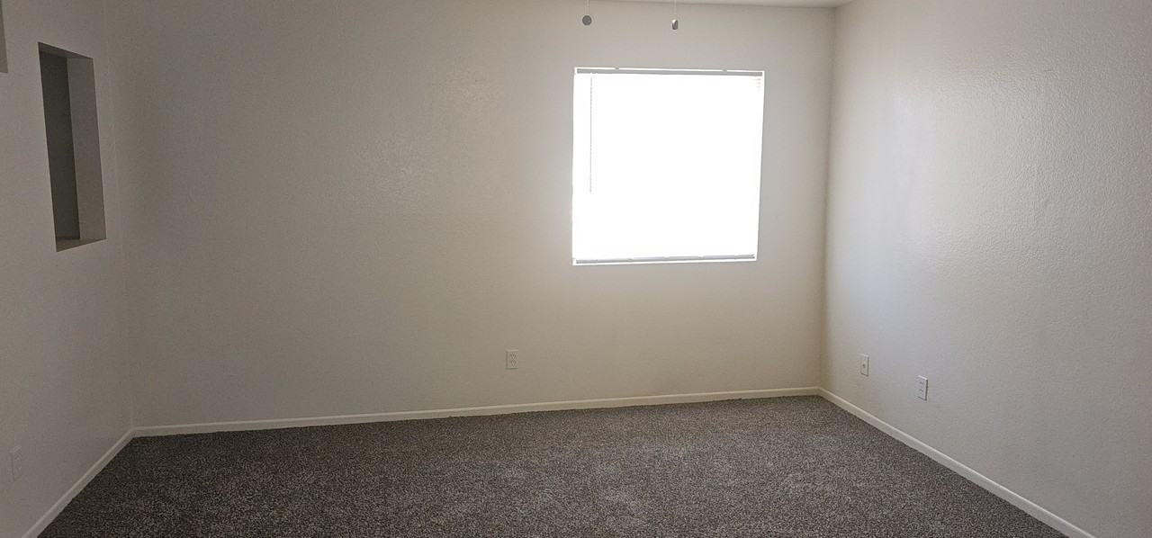 6156 E Greenway St #3 - Photo 3 of 10