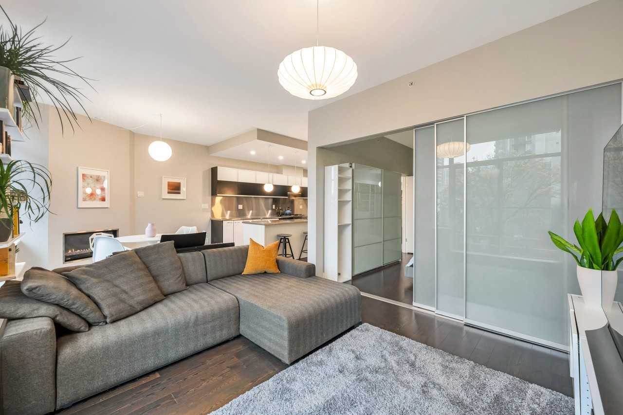 535 Smithe Street #305 - Photo 7 of 28