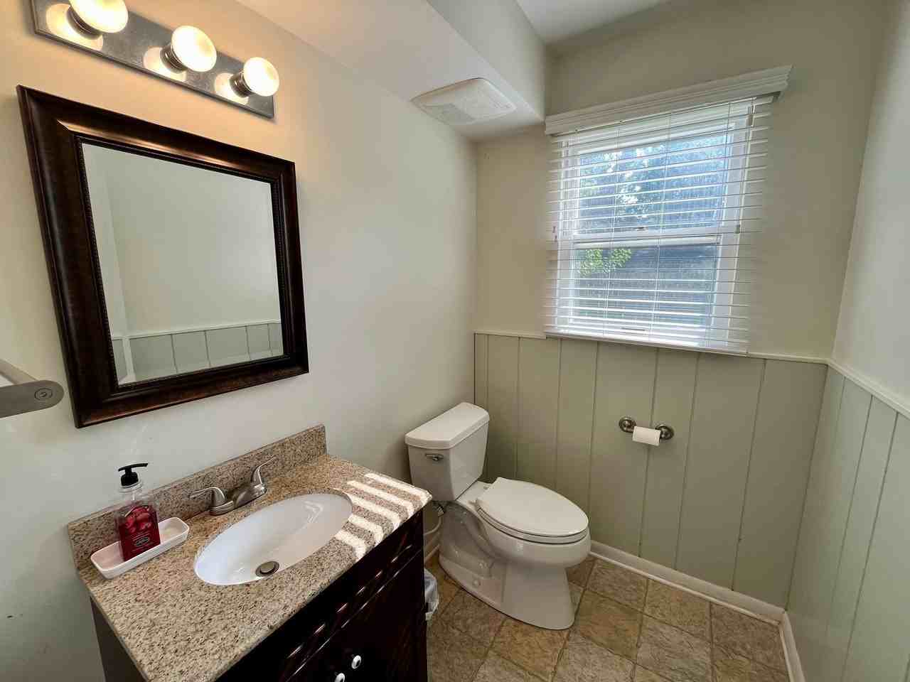 1928 Anthony Drive - Photo 3 of 20