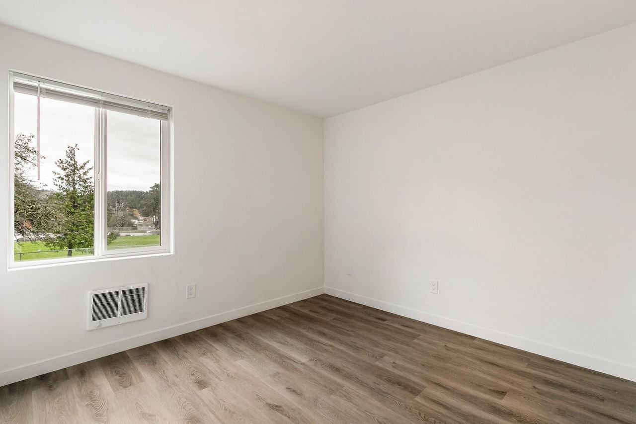 Fremont Apartments - Photo 6 of 7