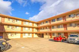 1520 Castro St - Photo 1 of 1