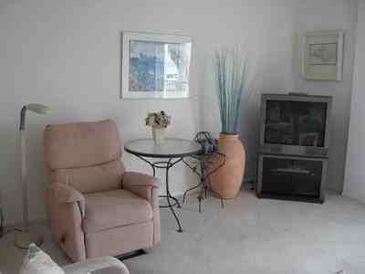 100 The Esplanade S #350MAN - Photo 2 of 16