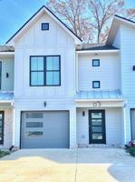 featured image of 725 Hornbuckle Rd #D3