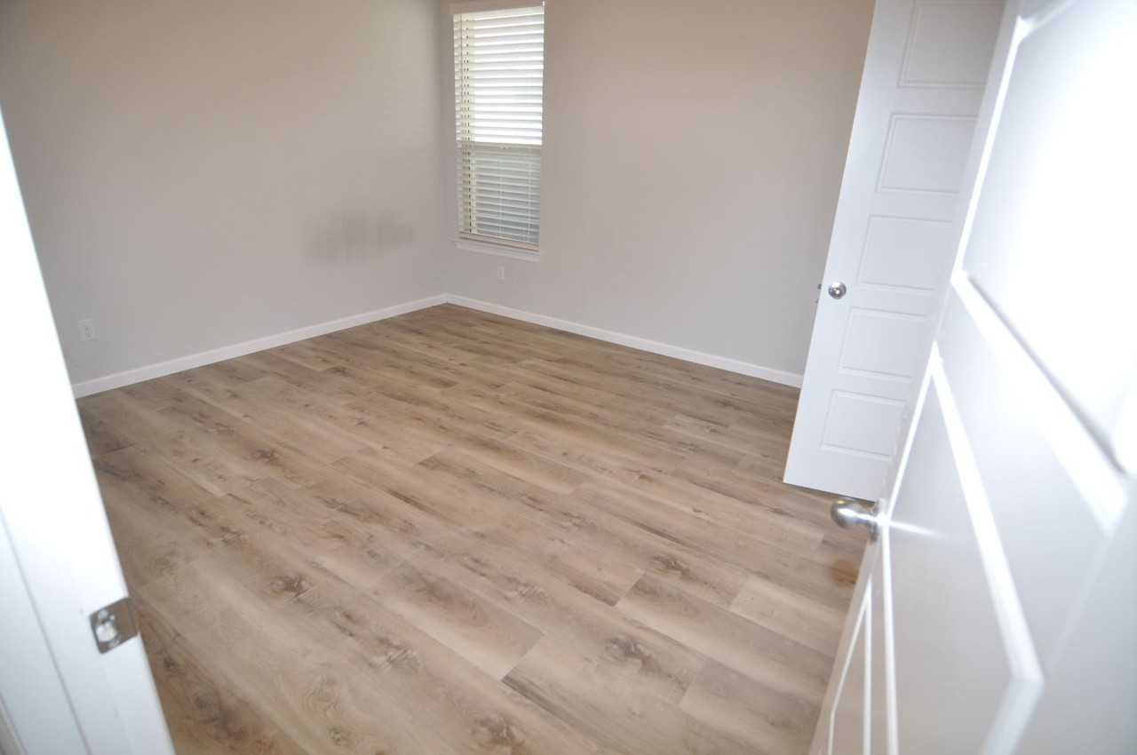 2009 Eagle Boulevard - Photo 5 of 12