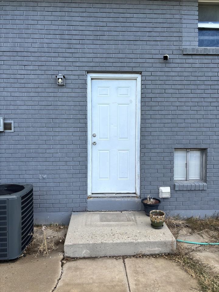 672 Southwest #B - Photo 5 of 19