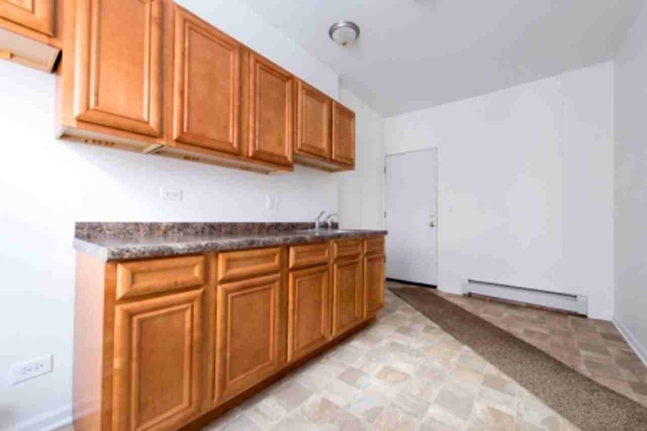 4815 W Monroe - Photo 2 of 41