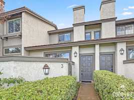 featured image of 3 Stardust