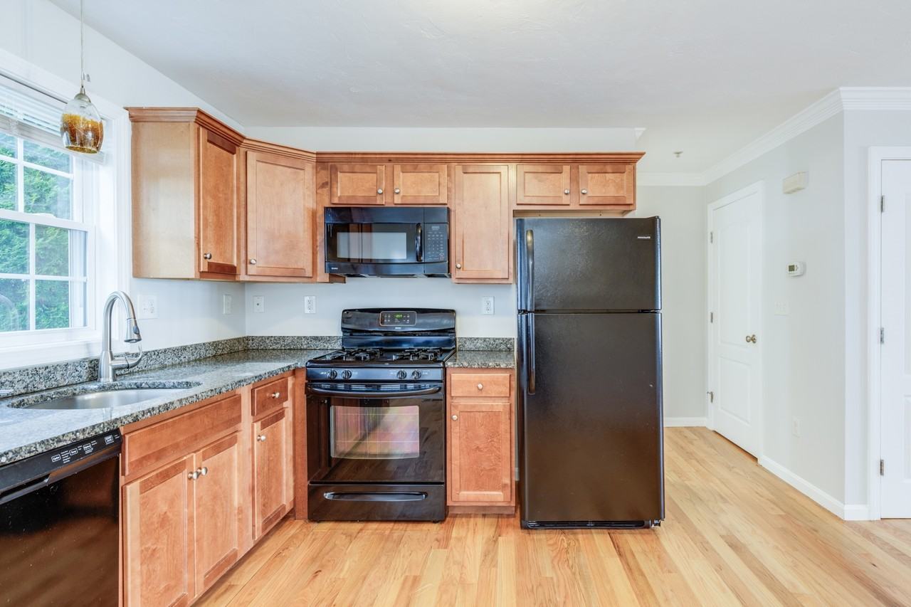 7 Merrimac Way #7B - Photo 2 of 9