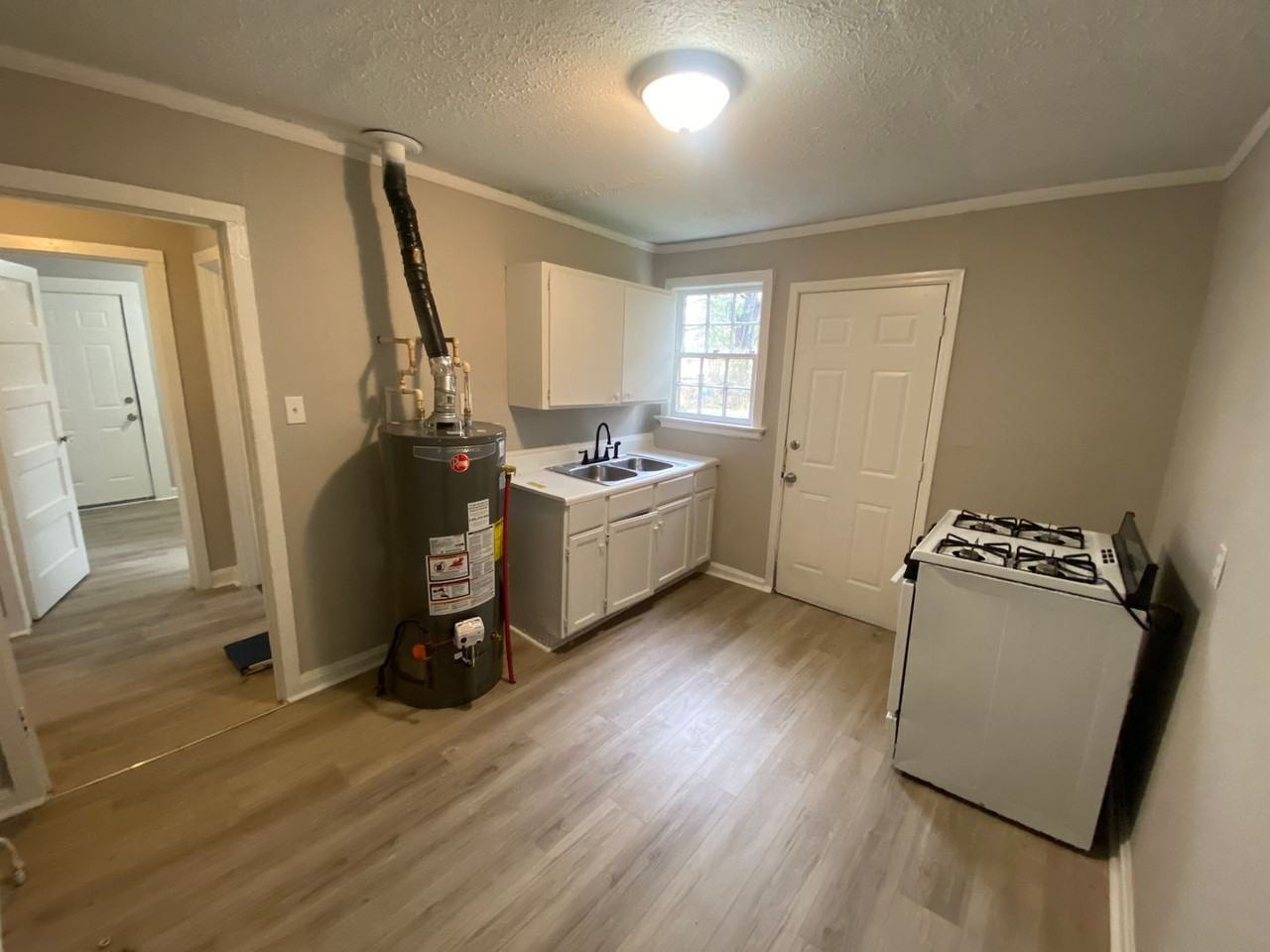 2506 Heard St - Photo 5 of 10