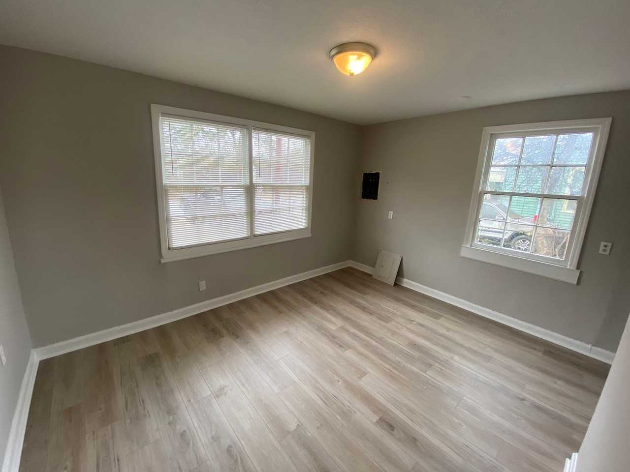 2506 Heard St - Photo 5 of 7