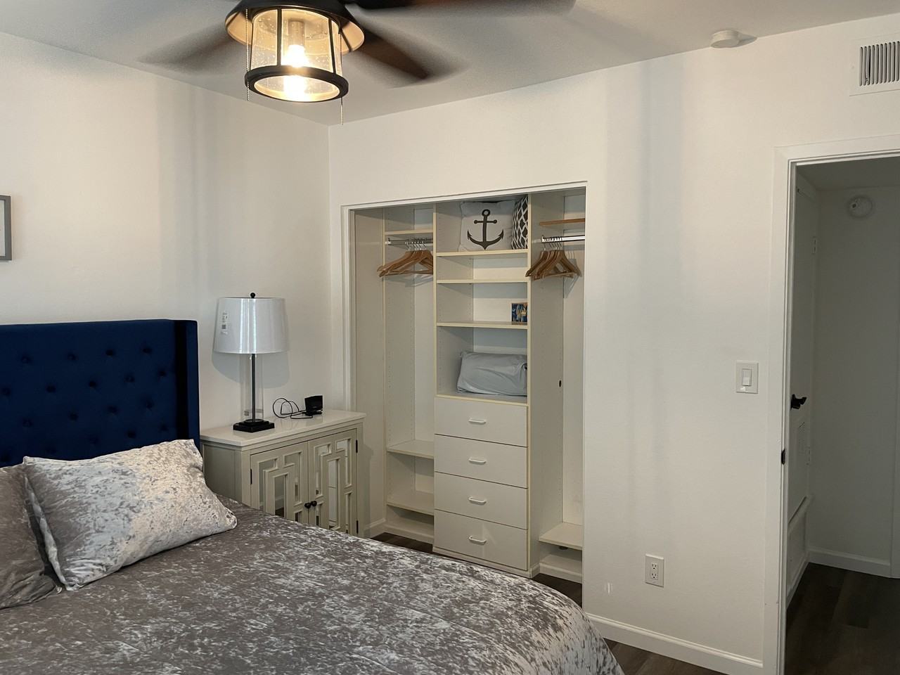 721 E Montebello Ave #225 - Photo 6 of 11