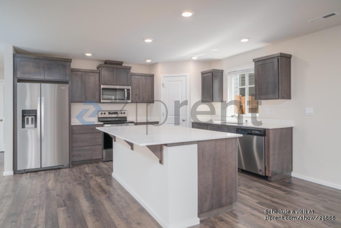 17502 Northwest 10th Avenue - Photo 6 of 24